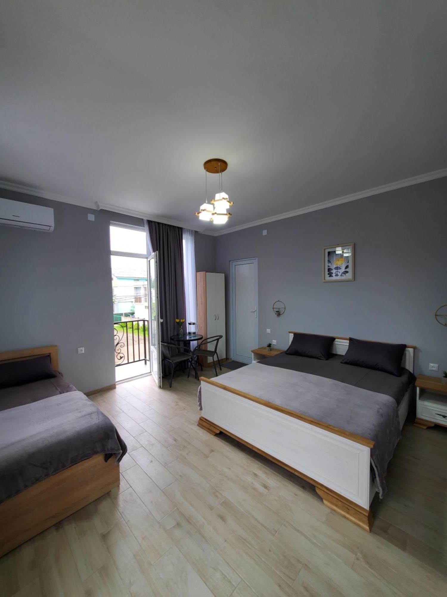 Maka Hotel Ureki Bagian luar foto